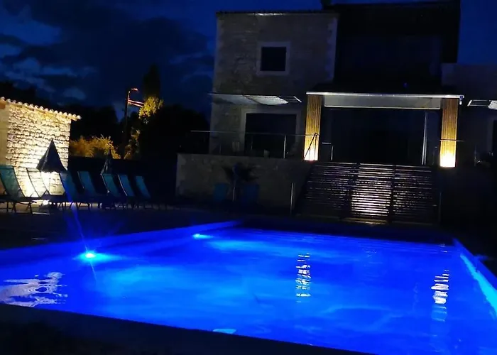 Mas Piralet Ardeche En Pierre Piscine 6*12 Pool House Equipe